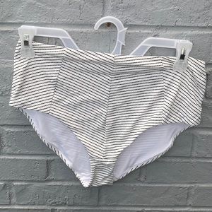 Used bottom bathing suit Size 8 without tag.